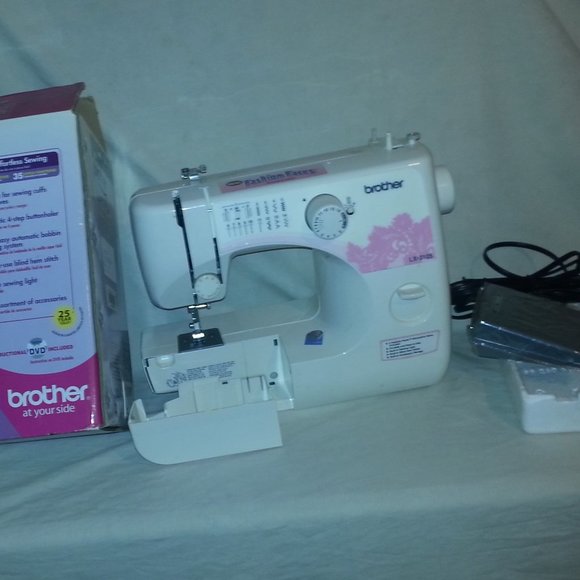 BROTHER Sewing Machine LX-3125 Portable 14 Stitch - Picture 3 of 10
